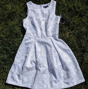 Women's dress Size 8 white classy a-line